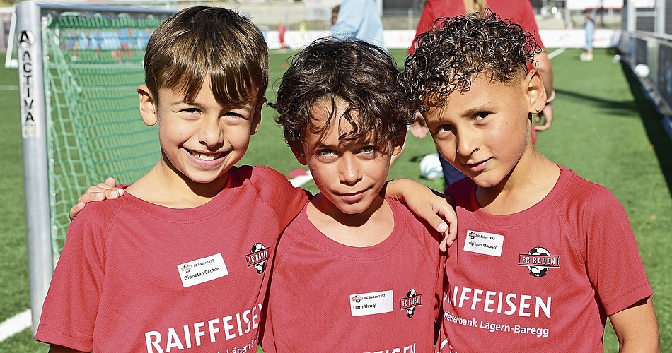 Trainieren wie die Profis (v.l.): Gionatan Gentile, Liam Uruqi und Luigi Lopez Marasco. Trainieren wie die Profis (v.l.): Gionatan Gentile, Liam Uruqi und Luigi Lopez Marasco.