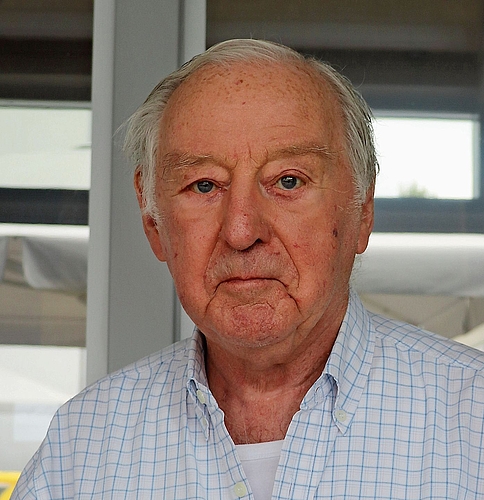Werner Marrer, AZB-Bewohner: «Seit sieben Monaten lebe ich hier zusammen mit meiner Frau. Wir sind von Oberrohrdorf hierhergezogen. Es ist ein beachtlicher Anlass. Wir geniessen die Atmosphäre sehr. Wunderbar, dass etwas läuft. Das Konzert gefäll Werner Marrer, AZB-Bewohner: «Seit sieben Monaten lebe ich hier zusammen mit meiner Frau. Wir sind von Oberrohrdorf hierhergezogen. Es ist ein beachtlicher Anlass. Wir geniessen die Atmosphäre sehr. Wunderbar, dass etwas läuft. Das Konzert gefällt mir ausserordentlich.»