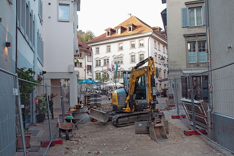 Die umfangreichen Leitungsbauarbeiten für das weitgehend klimaneutrale Badener Fernwärmenetz haben nun den Cordula-Platz erreicht.Bild: bkr